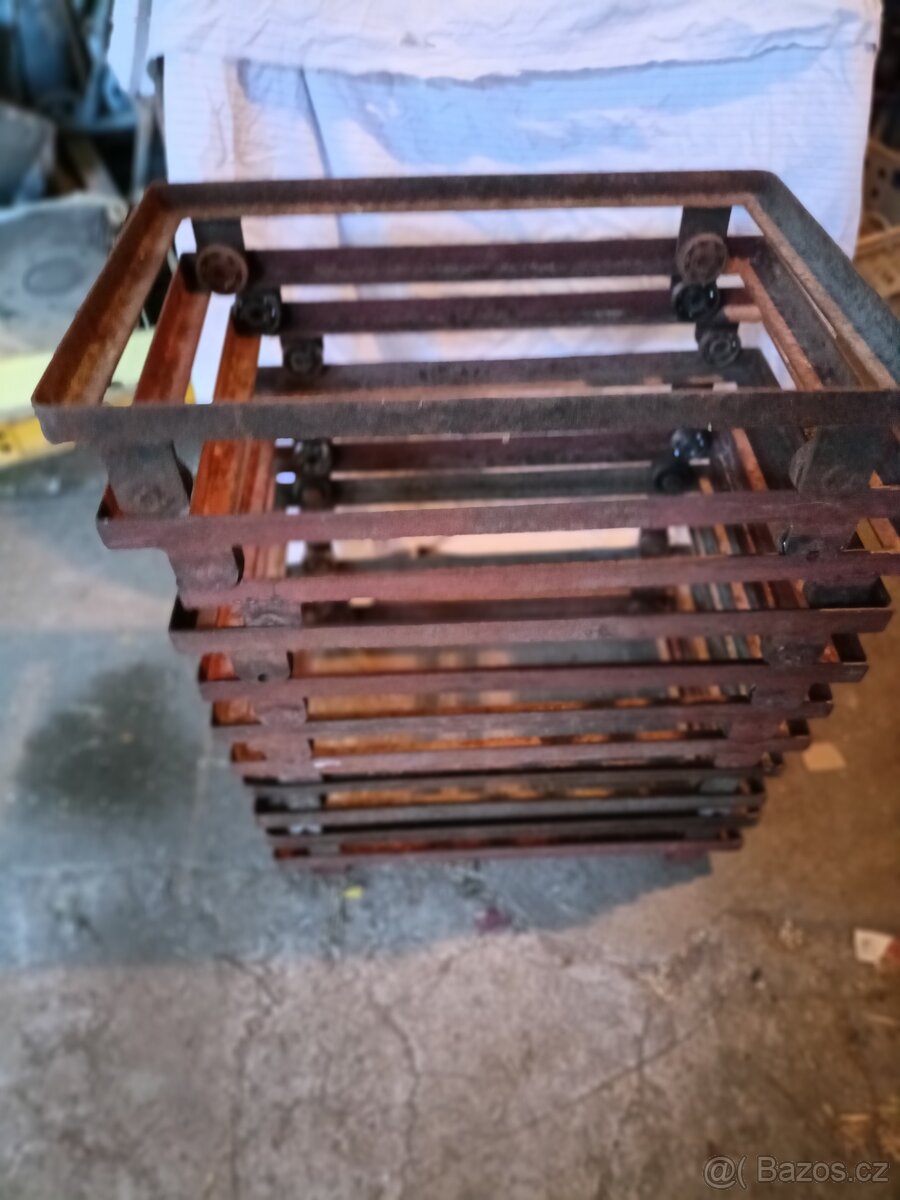 Vozík pod přepravky - 3