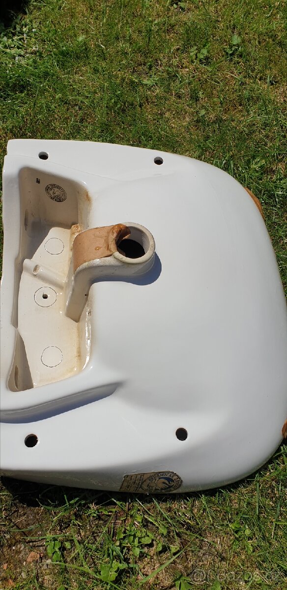 Keramické Retro umyvadlo - 3