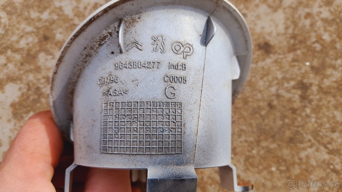 Rámeček mlhovky - Citroën, Peugeot - 3