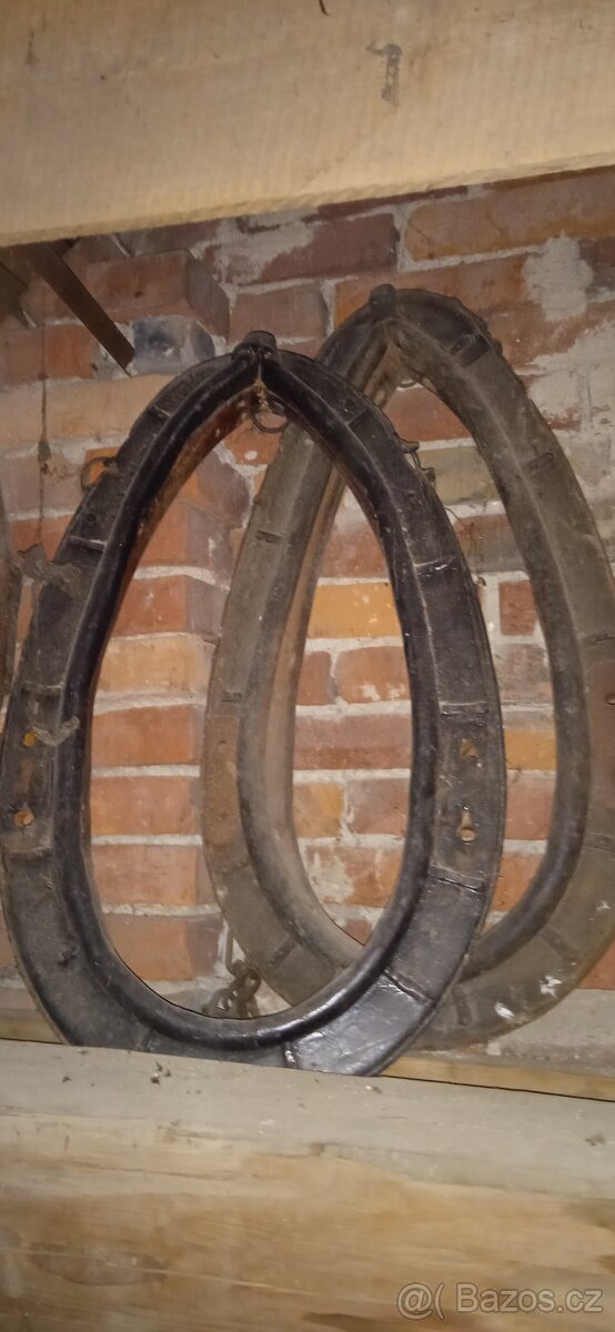 Prodám chomouty,podušky ,postroje - 3