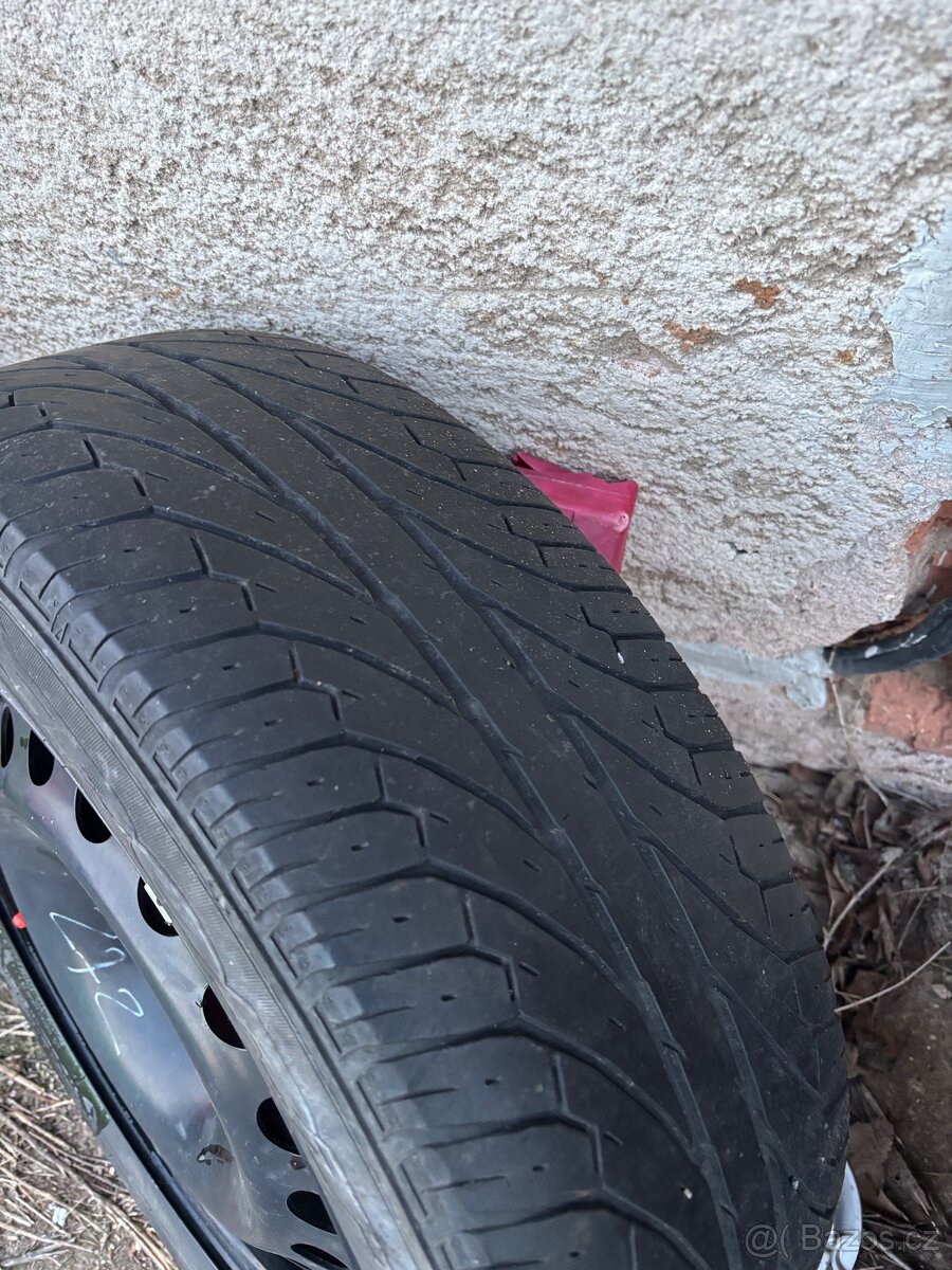 Kolo 205/60 R16 - 3
