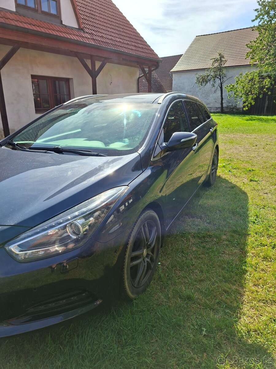Hyundai i40 automat - 3