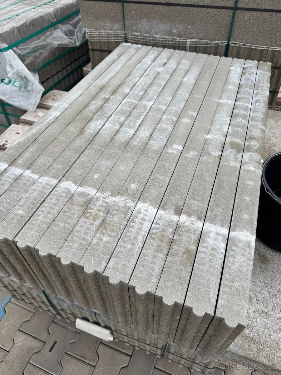 Prodám CS-Beton zahradní obrubník 100x25x5cm šedá přírodní - 3