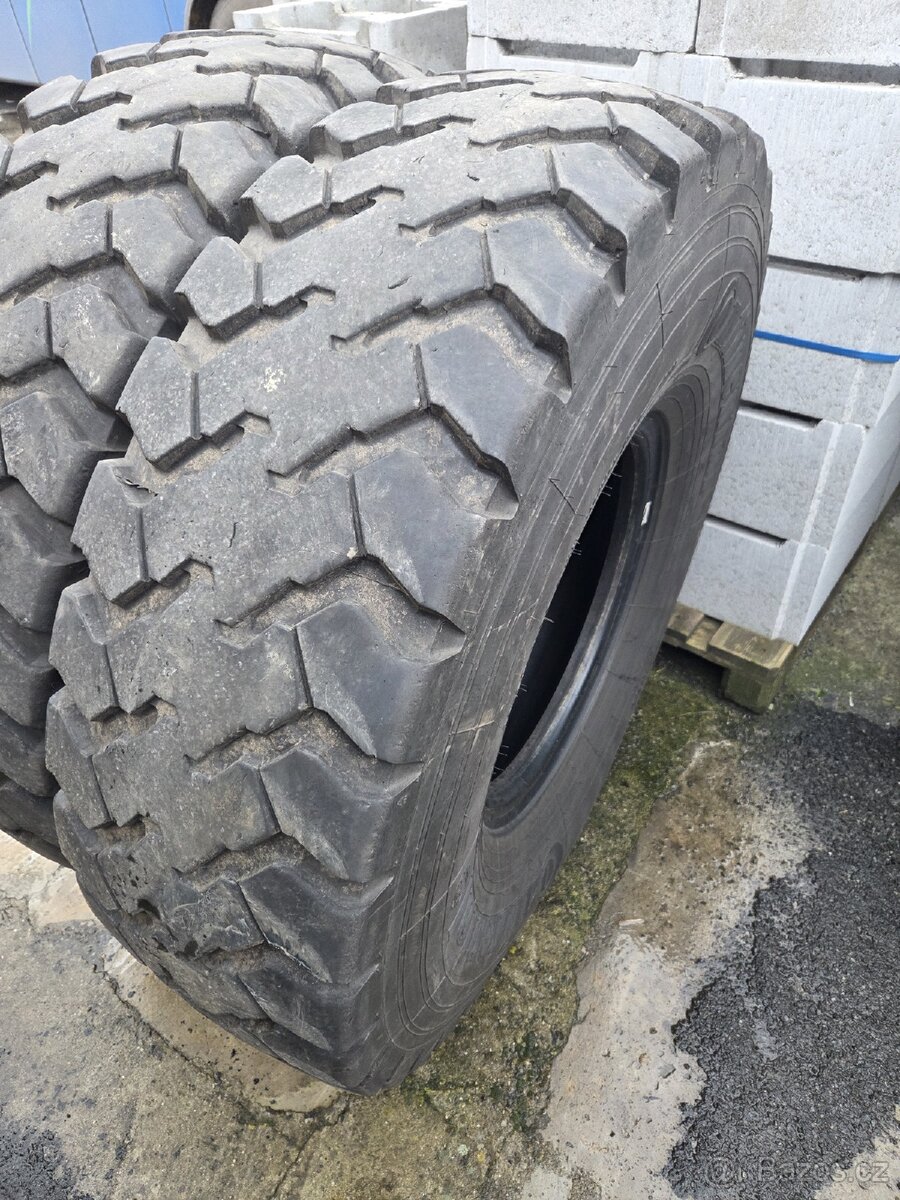 14.00 R20 Continental HCS 166/160 G