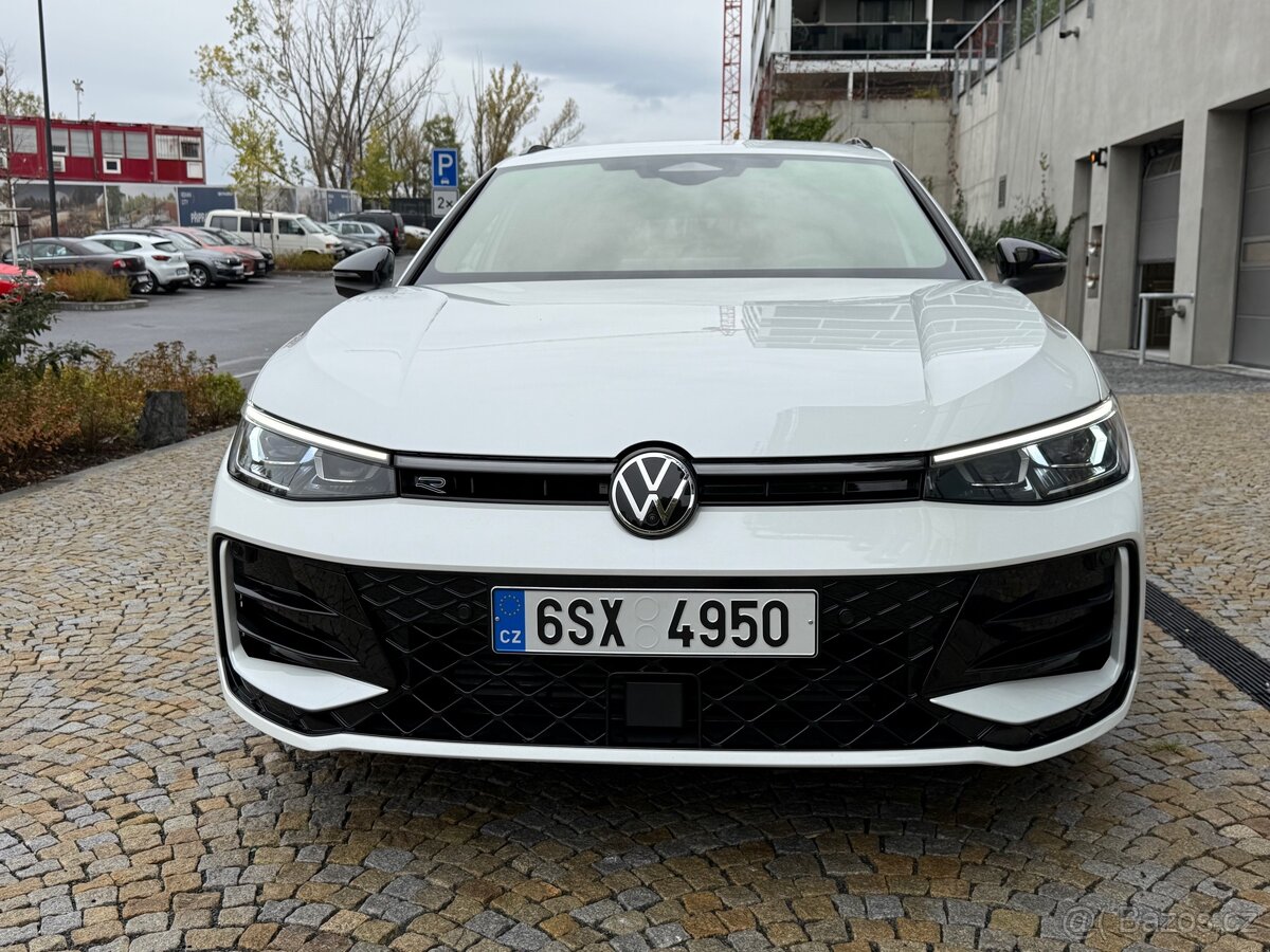 VW Passat B9 Rline 2.0TDI 110kW DSG Max výbava Tažné - 3