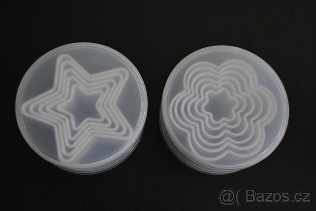 Vykrajovátka, hrnek, kůže na okna, česnek - 3