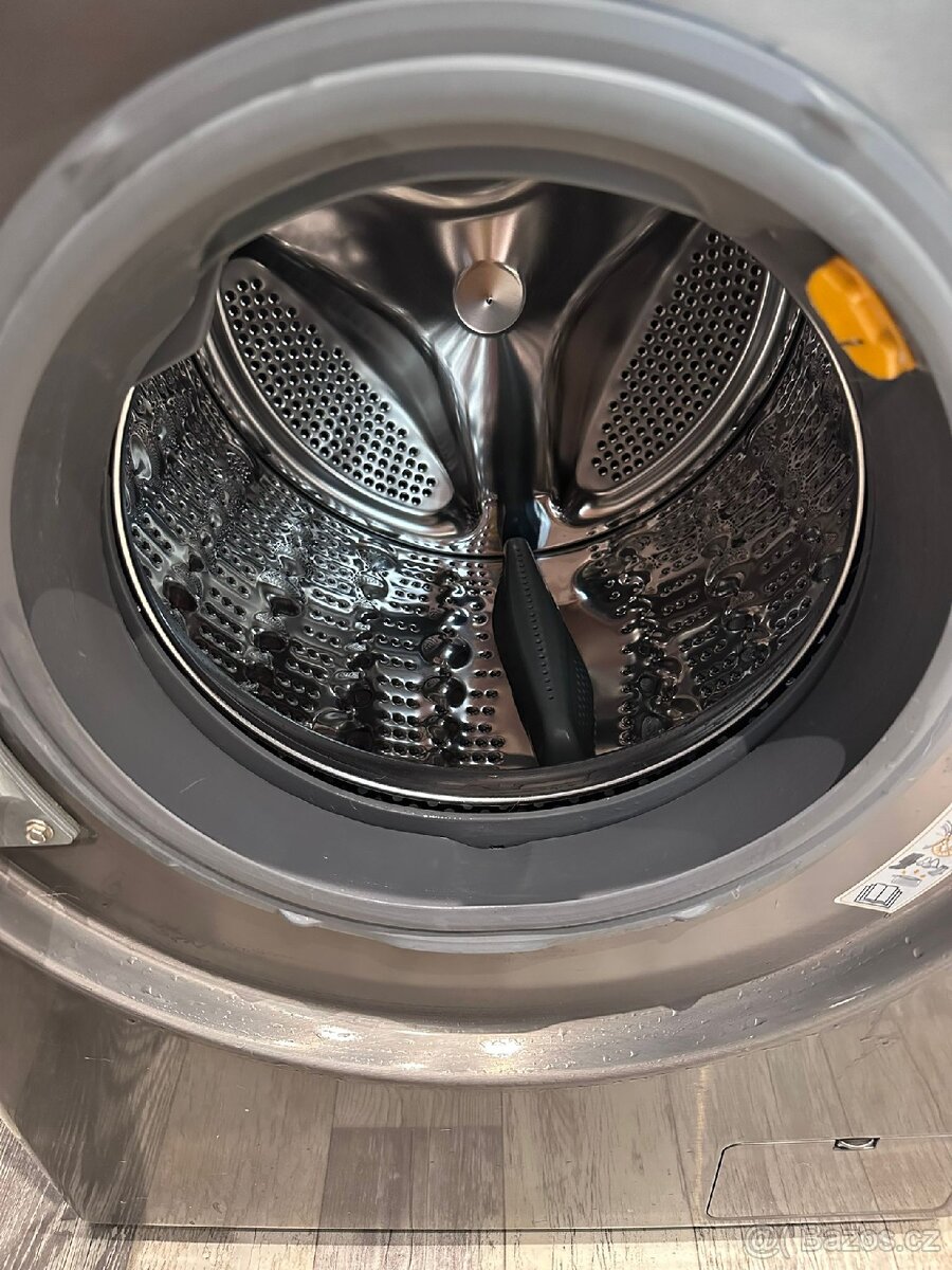 Pračka + Sušička LG - 3