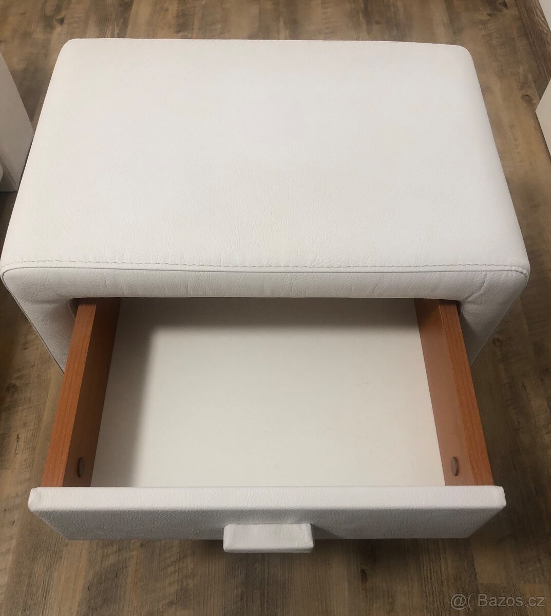 Noční stolek kůže zn. Purtex - 3