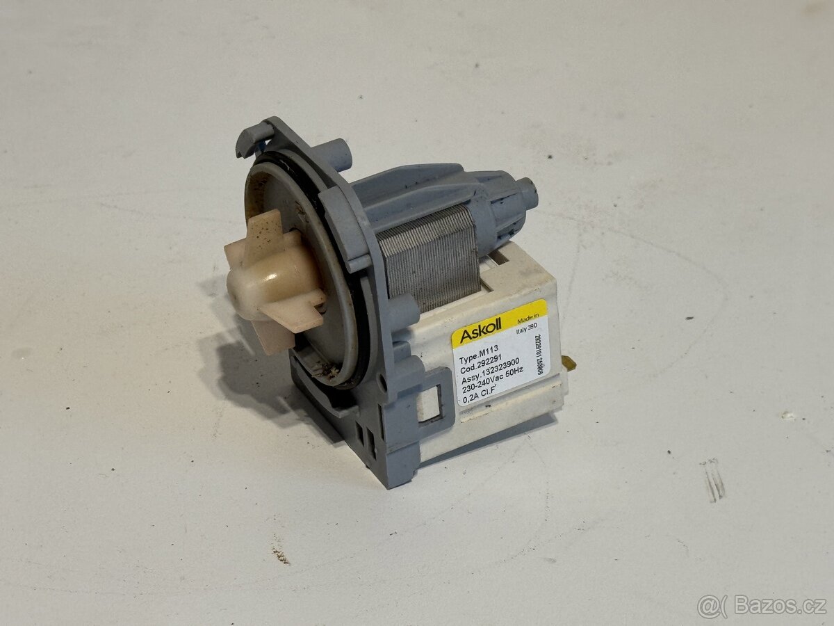 Motor vypouštěcího čerpadla AEG Lavamat 72850 132323900 - 3