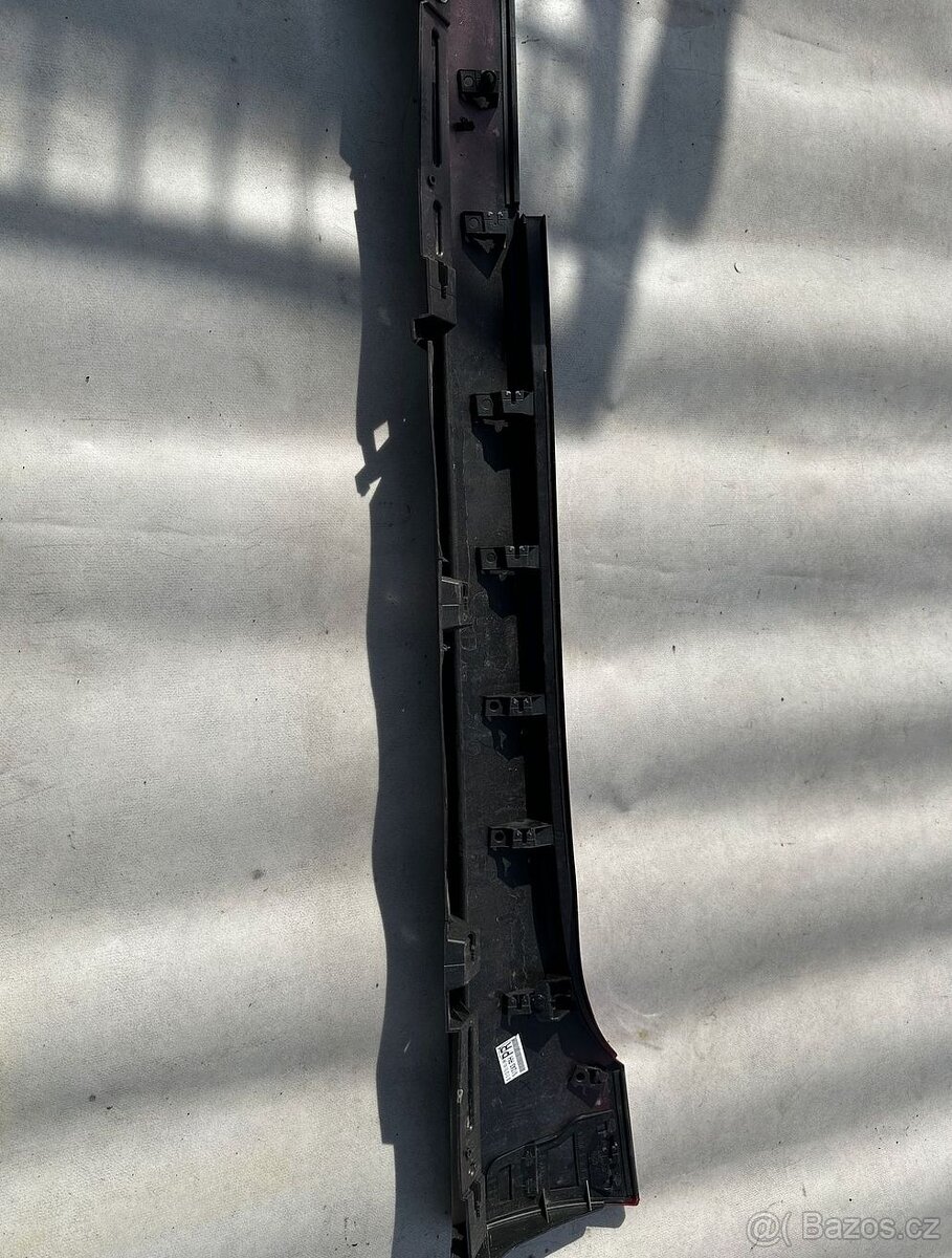 Mazda MX5 ND, pravý kryt prahu - 3