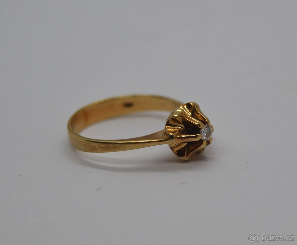 Zlatý prsten s briliantem - 3