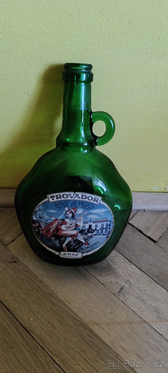 Prodám dekorativní prázdnou láhev Trovador Rosé (Portugalsko - 3