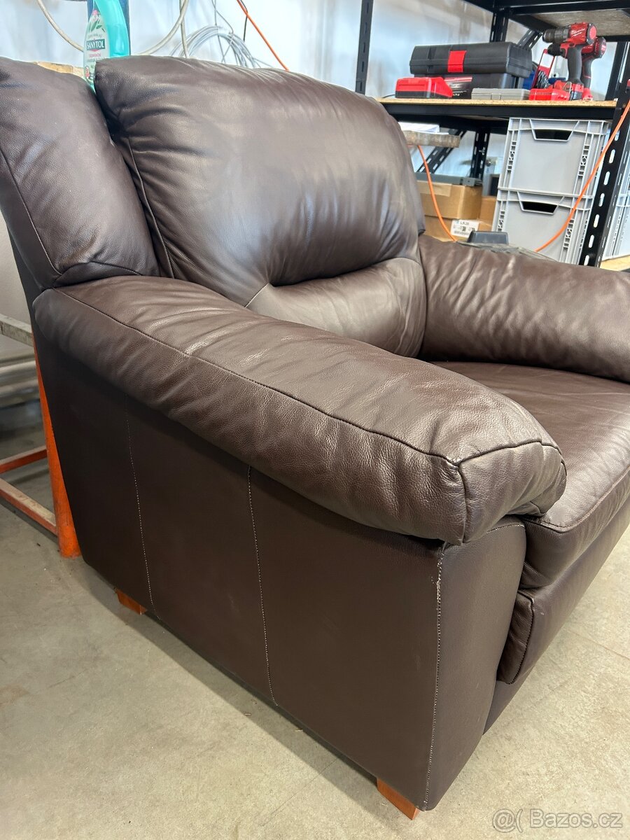Kožený gauč a 2 křesla - 3