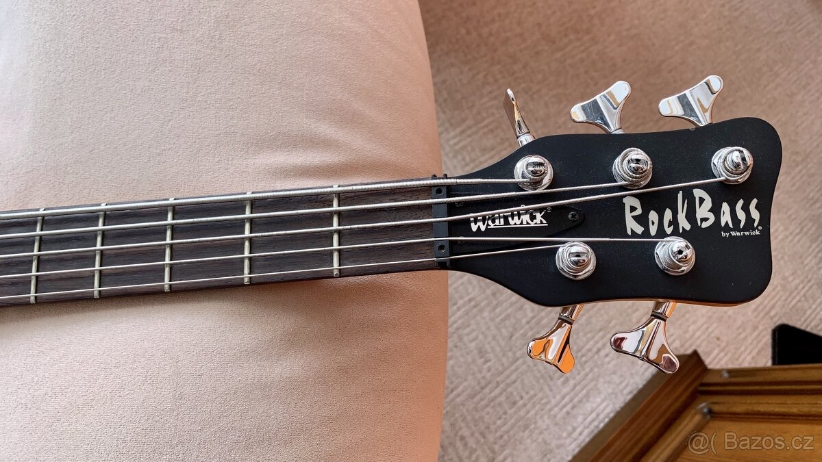 Warwick Corvette 5 - 3