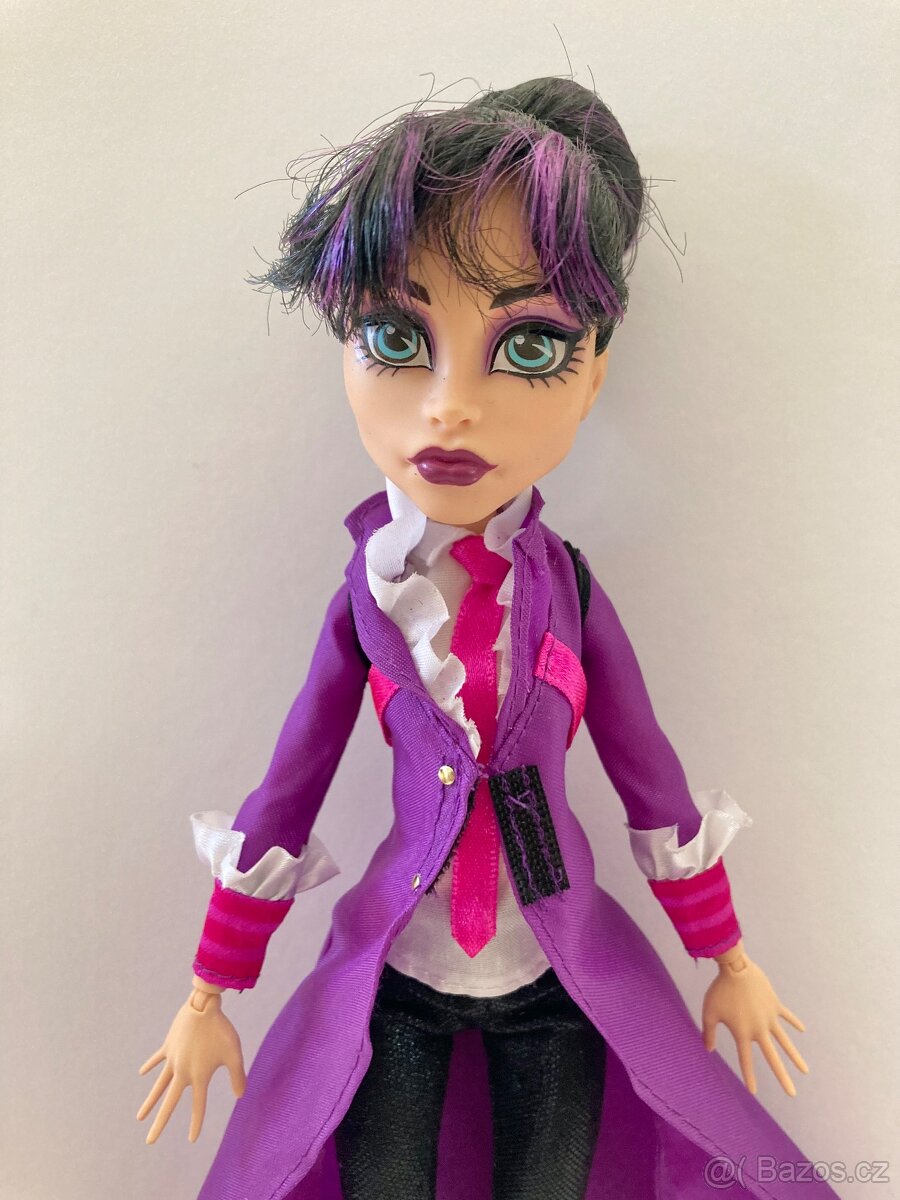 Monster high ředitelka Krváková a kůň - 3