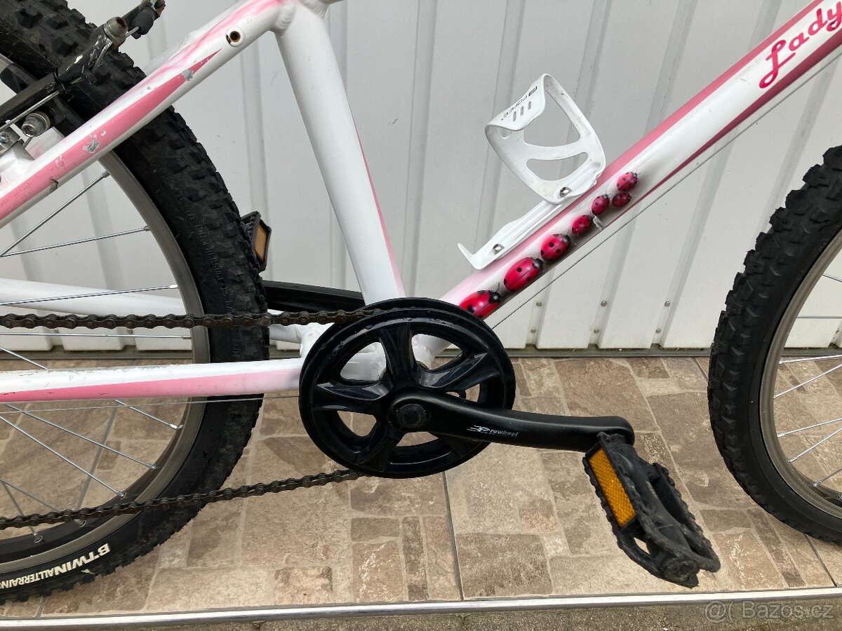 DÍVČÍ KOLO 24 - 3