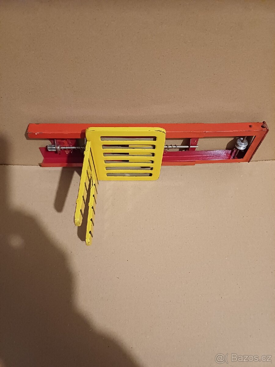 Staré hračky. Ites,kdn. - 3