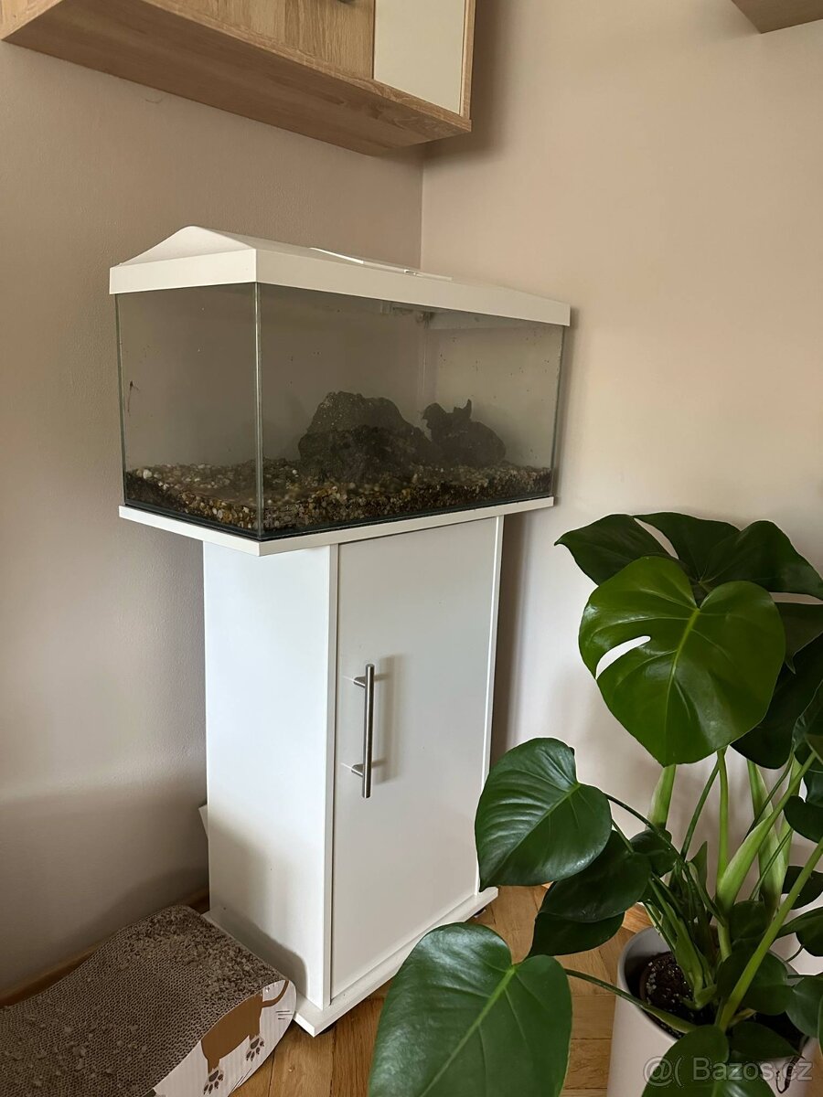 Akvárium 54l + skříň + doplňky k akva - 3