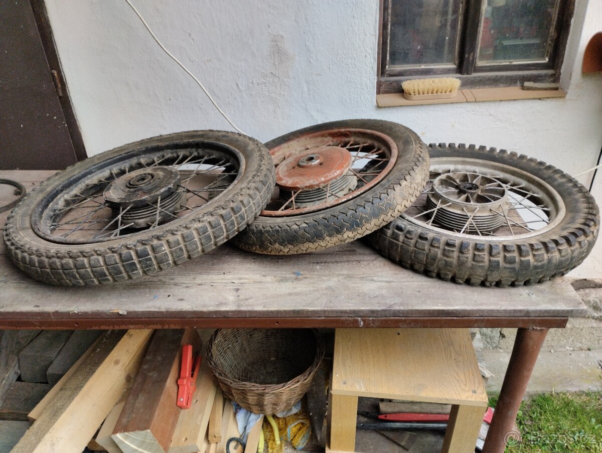 Motory Jawa 250 a Čz 175 + Směs náhradních dílů jen komplet - 3