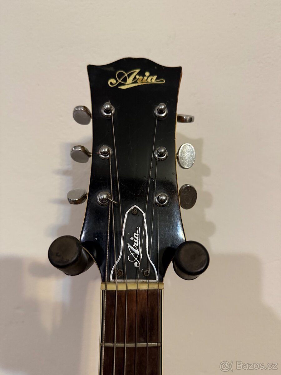 Japonská lubová elektrická kytara Aria - 3