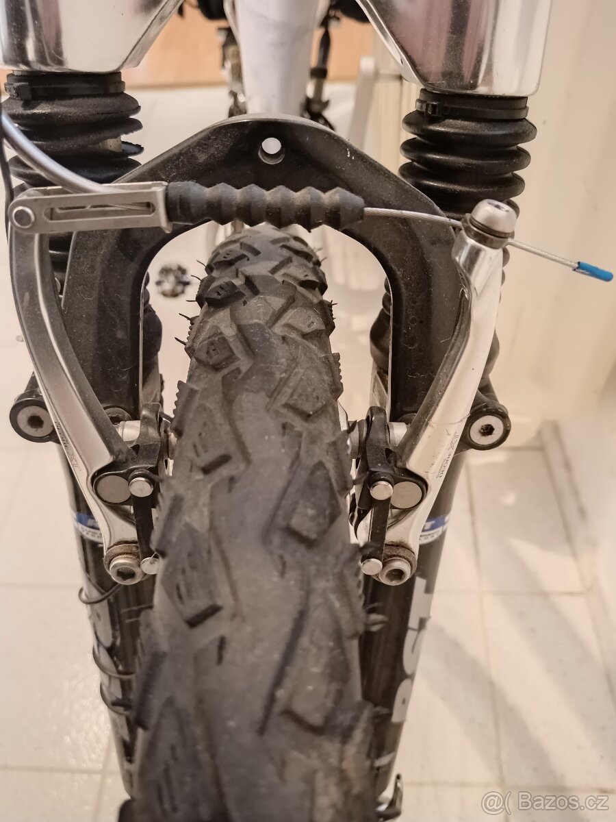 Horské kolo Giant - 3