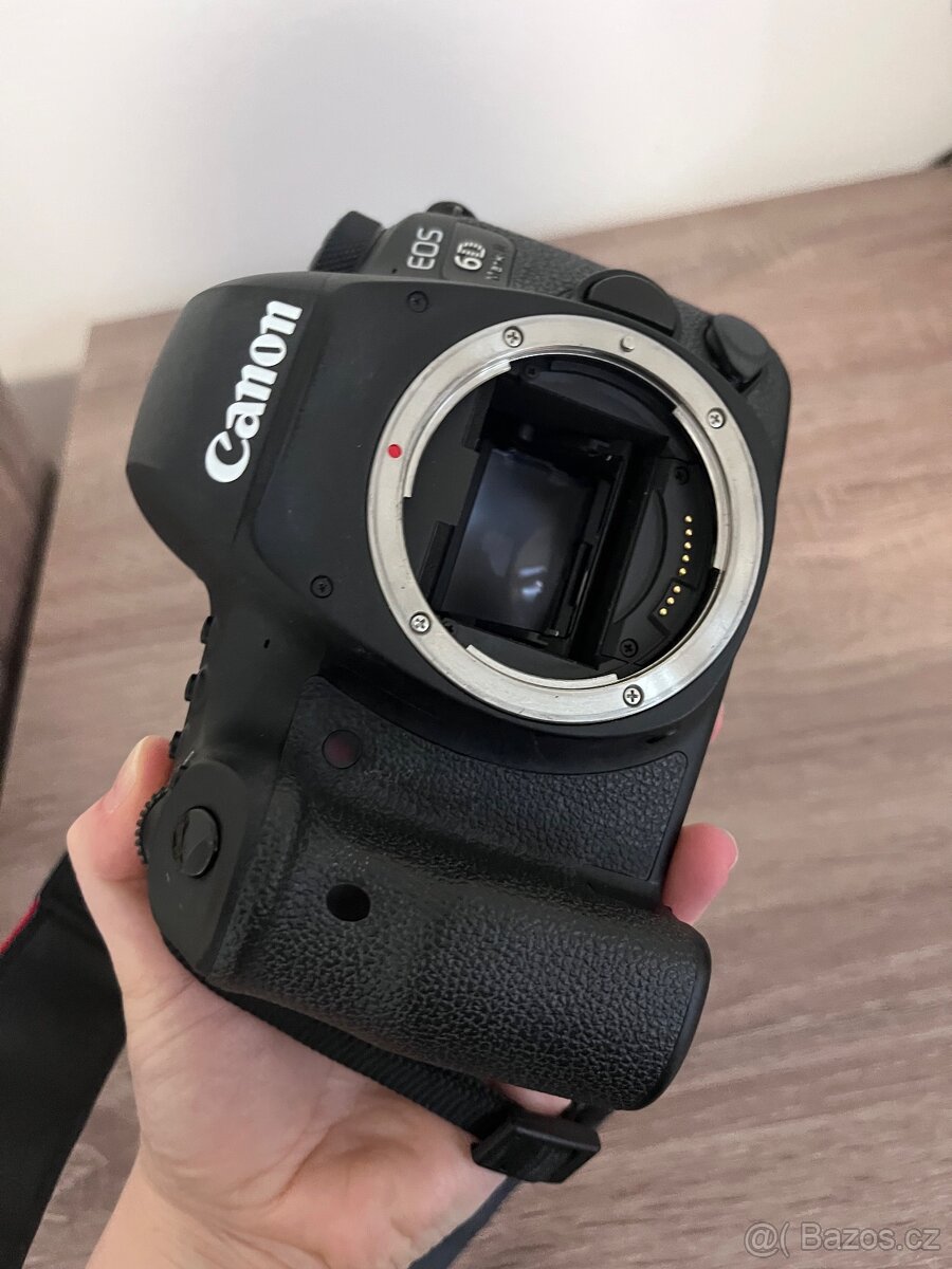 Prodám digitální zrcadlovku Canon EOS 6D Mark II. - 3