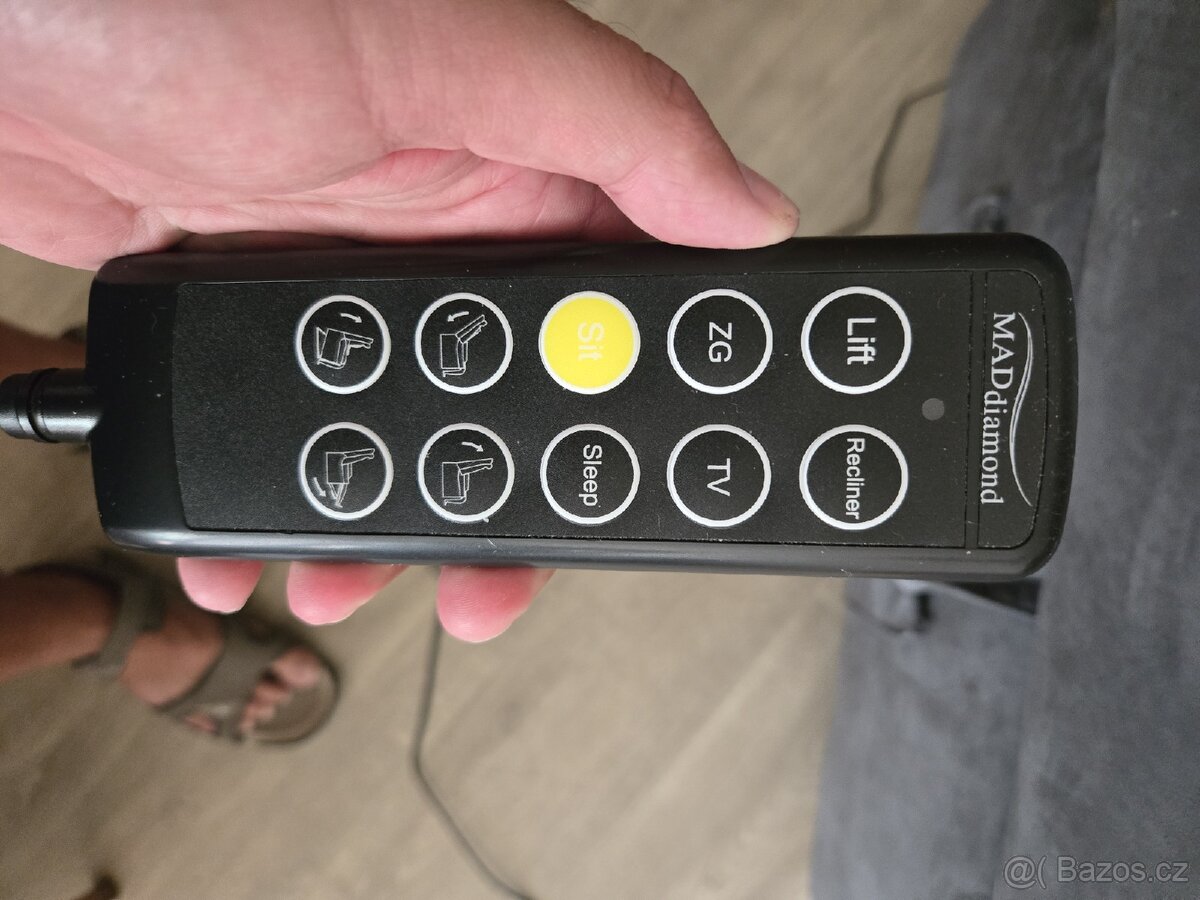 Elektrické relaxační polohovací křeslo Maddiamonds MD-22 - 3