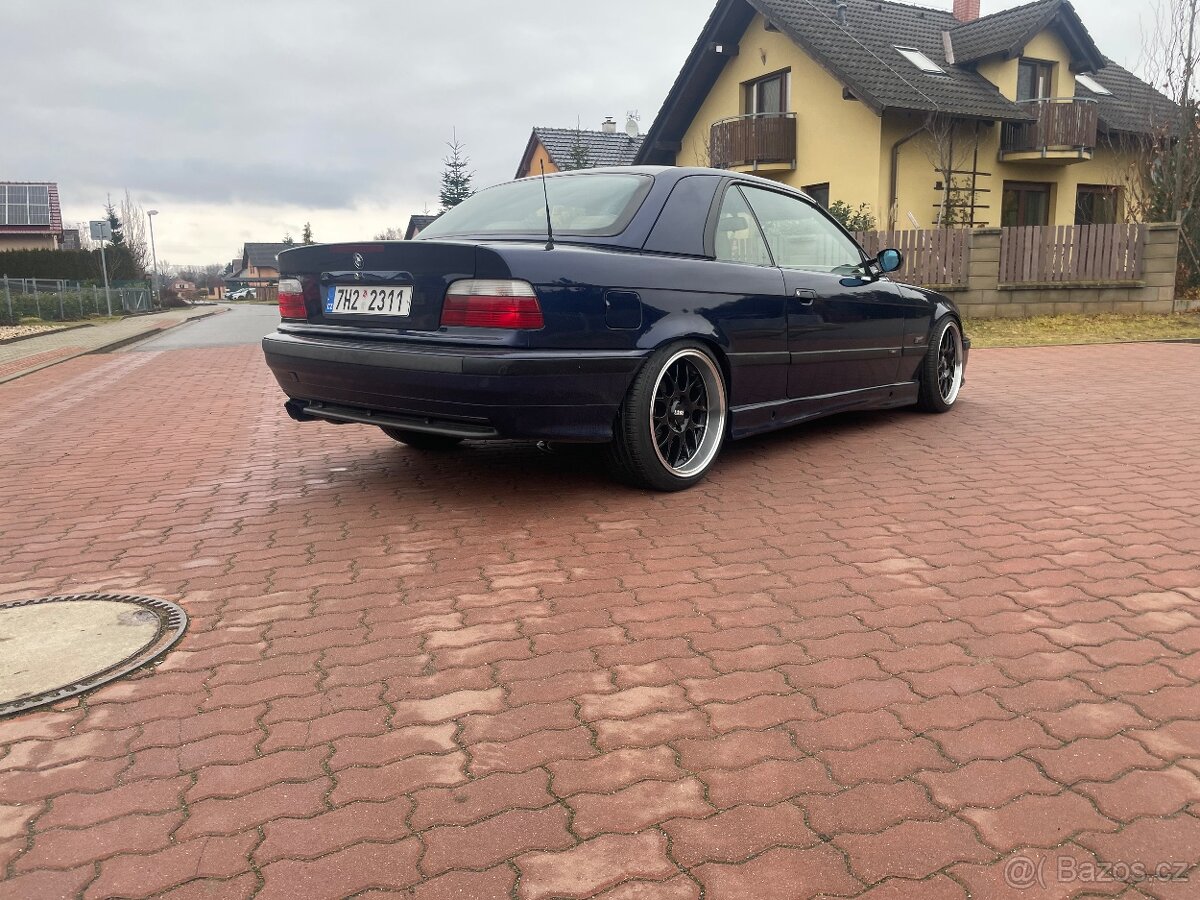 BMW e36 cabrio 325i - 3