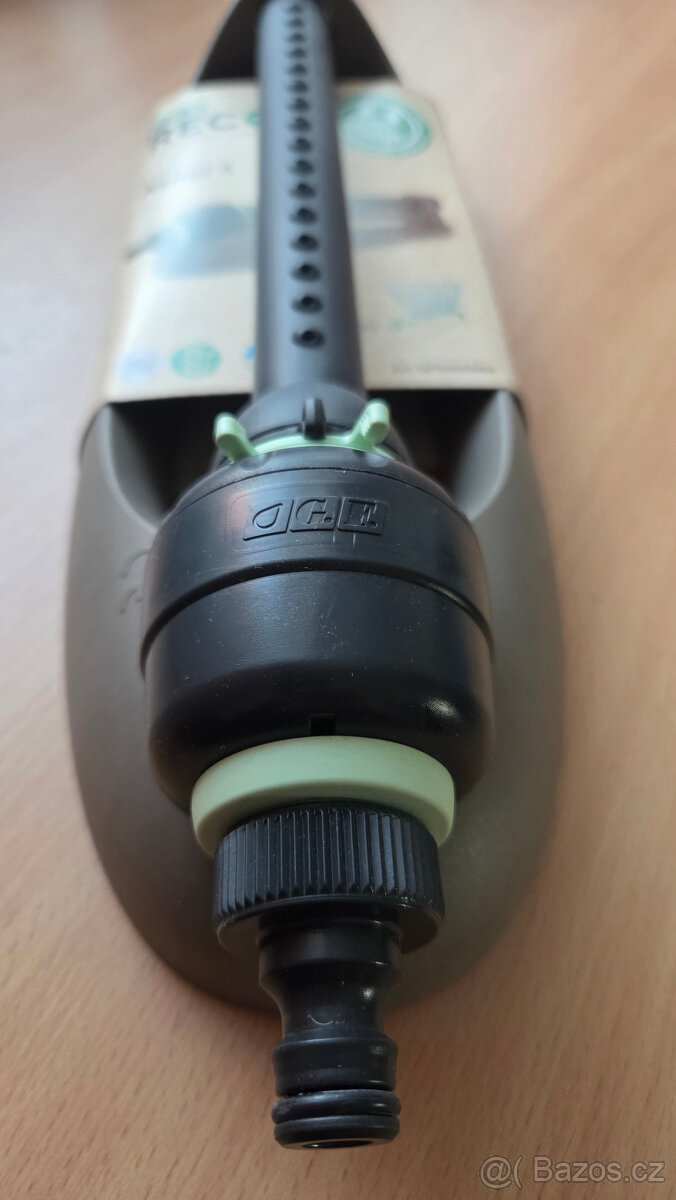 Oscilační zavlažovač a doplňky - nové, nepoužité - 3