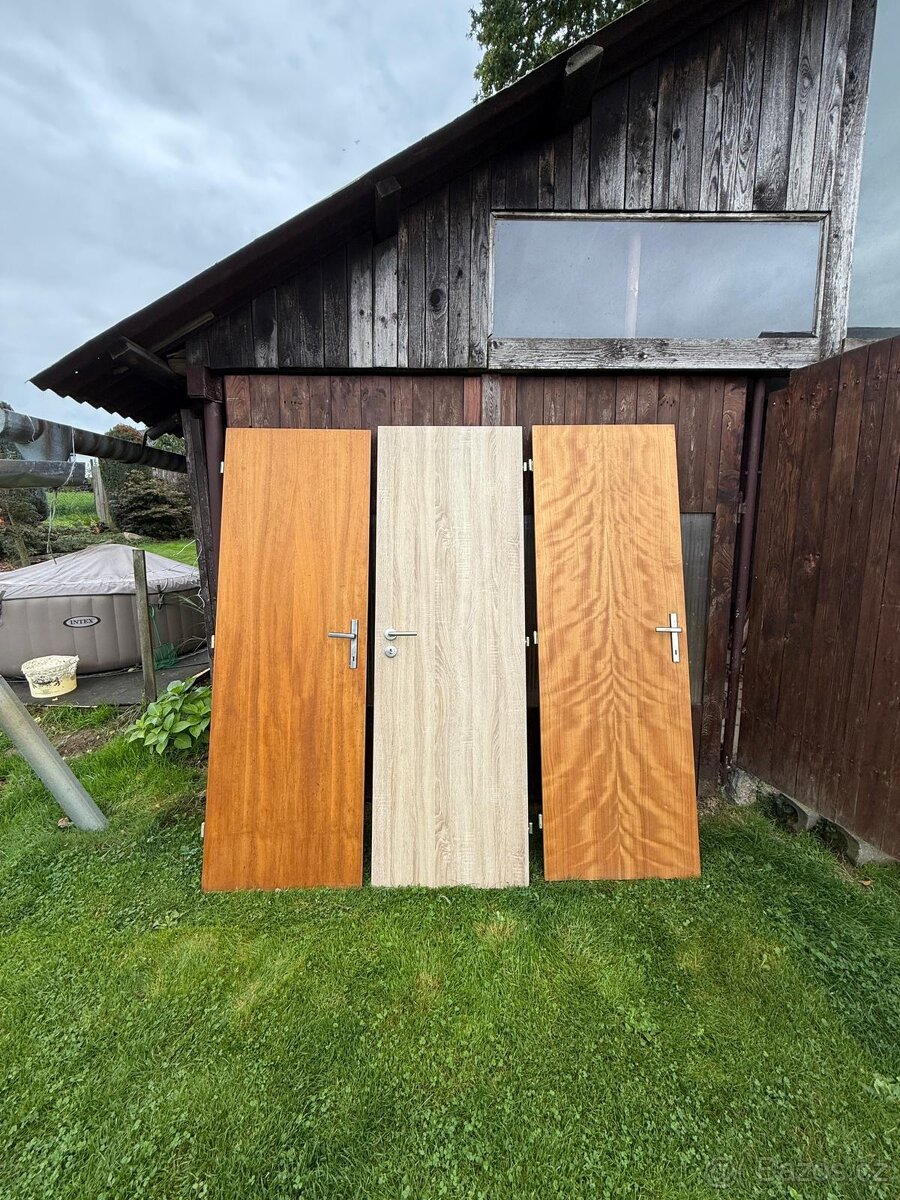 Prodám 3 dveře - 3