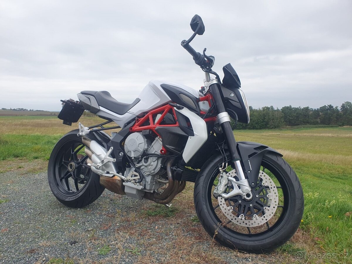 MV Agusta 800 Brutale - 3