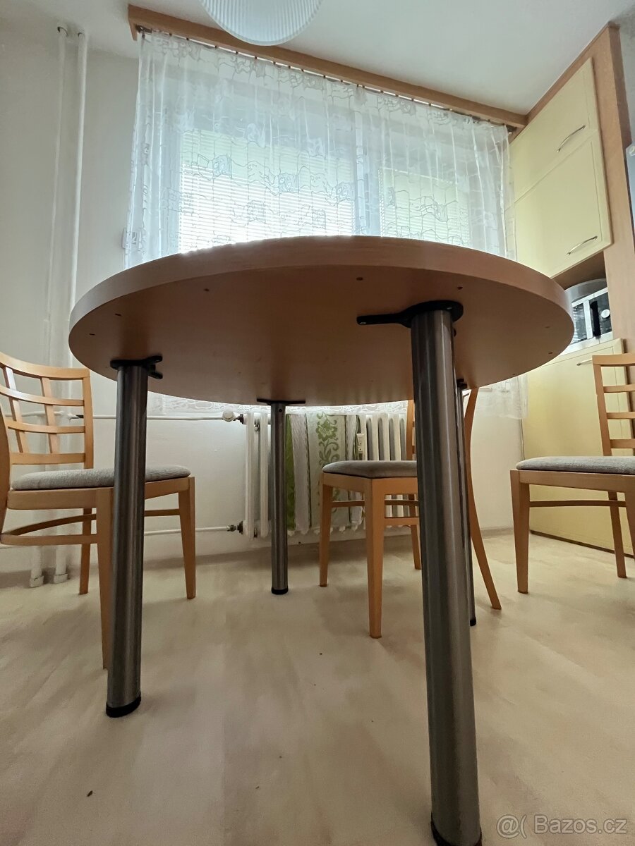 kuchyňský stůl se židlemi - 3