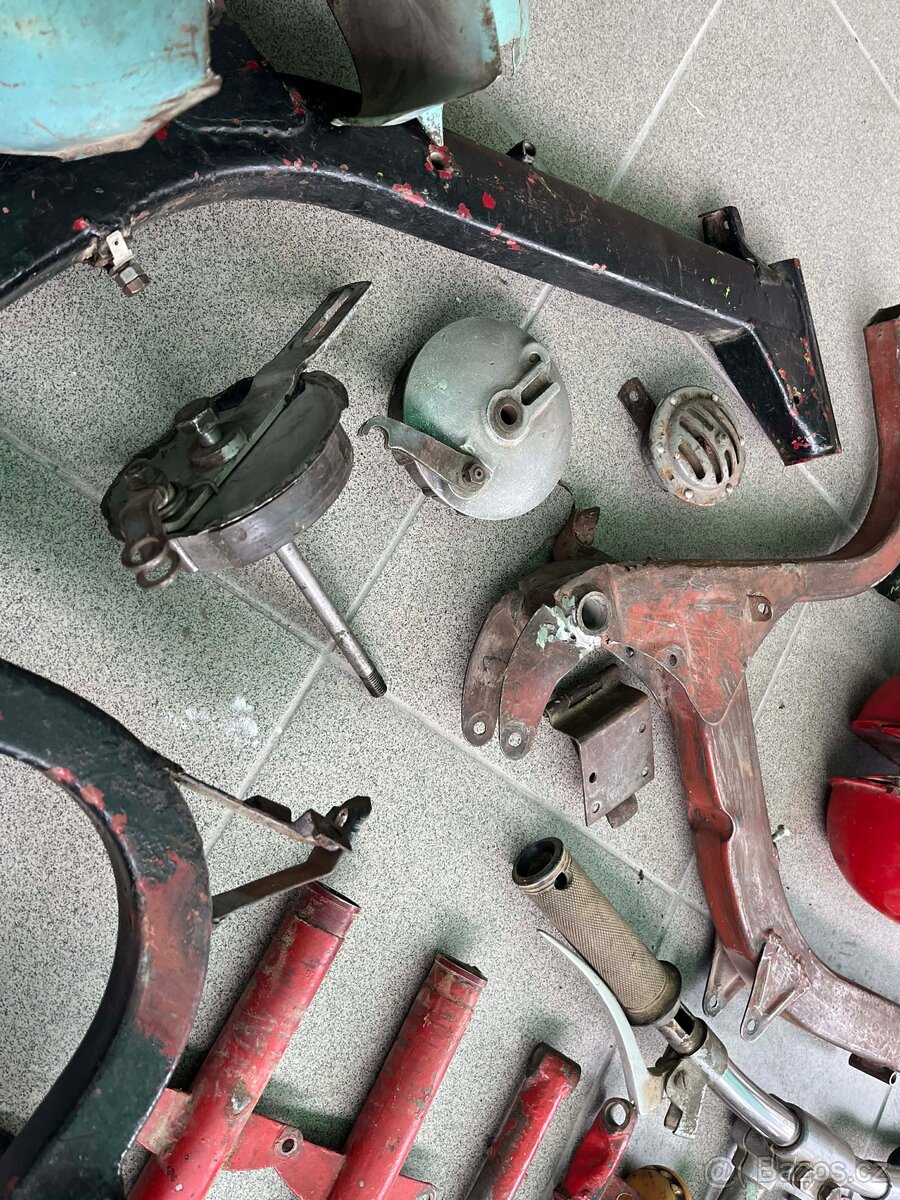 Jawa 50 550 pařez - rozebraný - 3