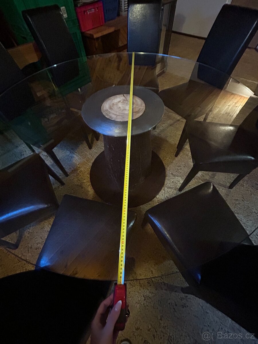 Skleněný jídelní stůl - 3