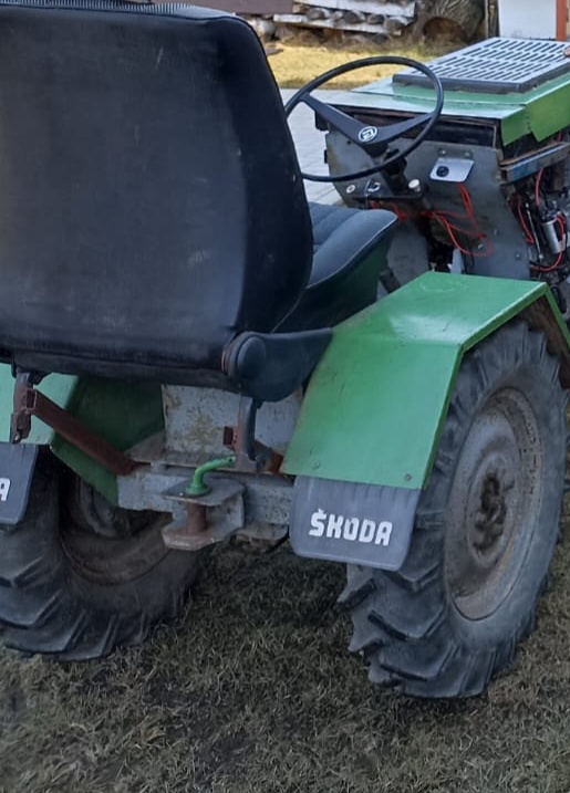 Prodám traktor domácí výroby - 3