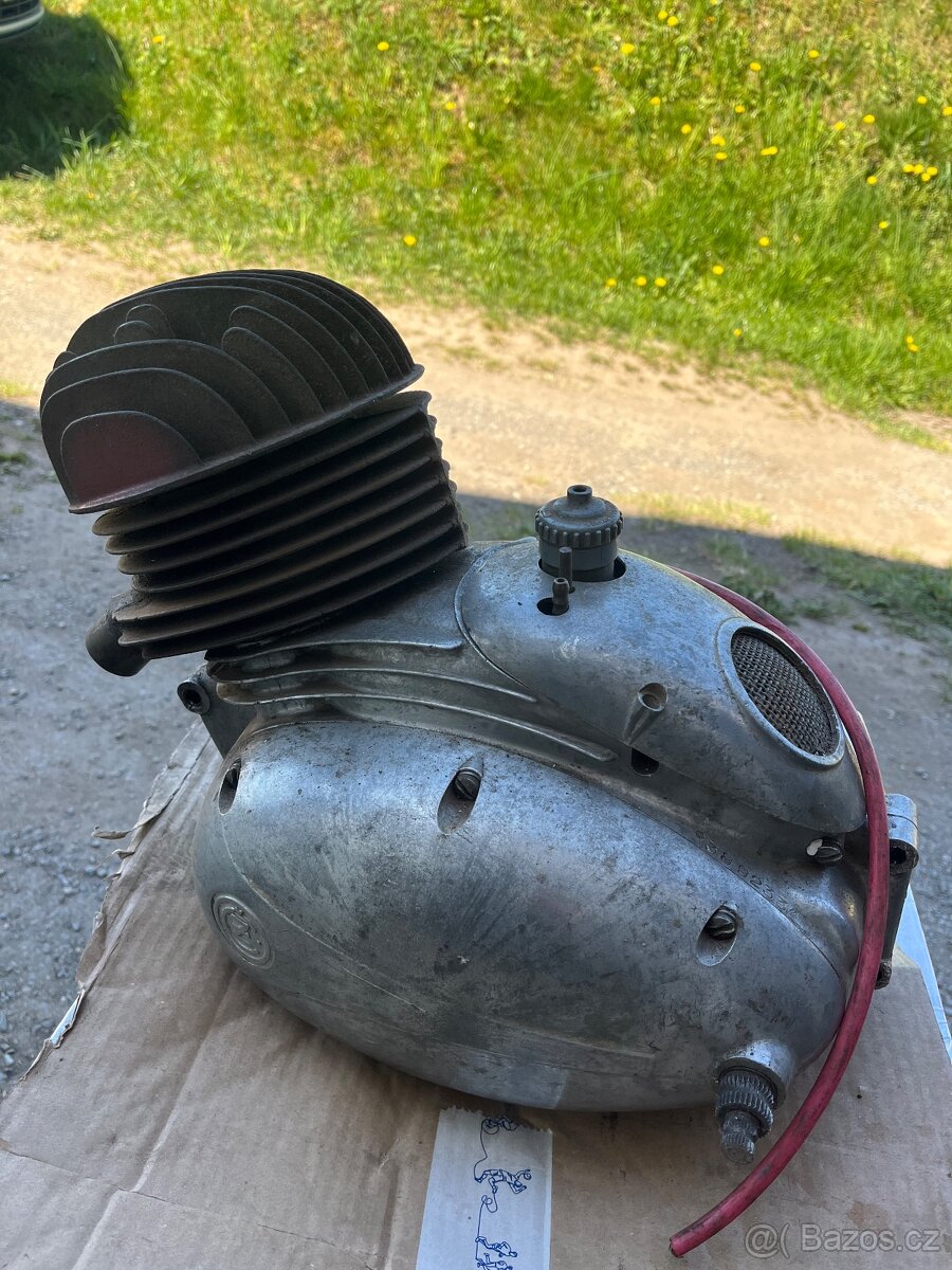 Čz 150c motor - 3