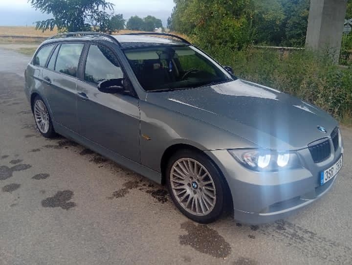 Spěchá Prodám BMW E91 320d 120kw m47 - 3