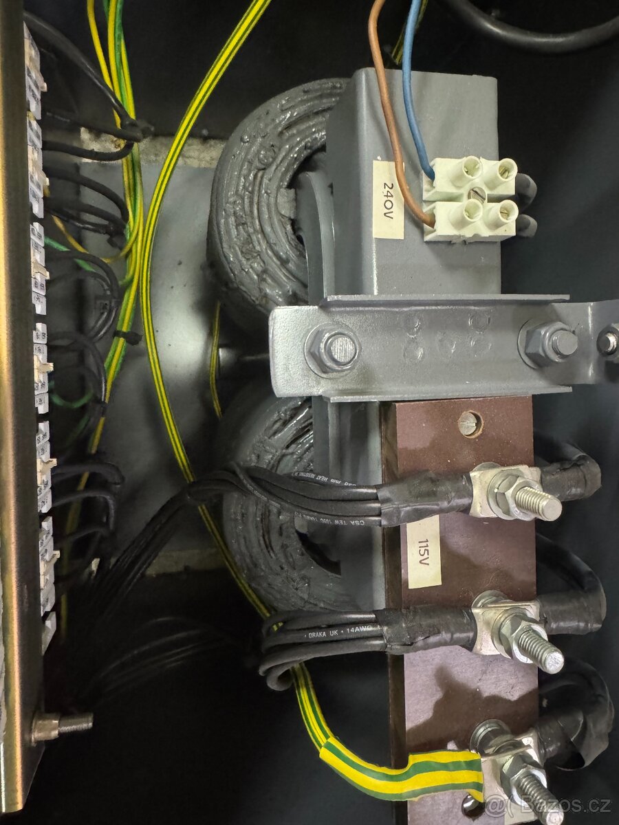 Masivní Jednofázový Transformátor 240V / 115V (8 kVA) - 3