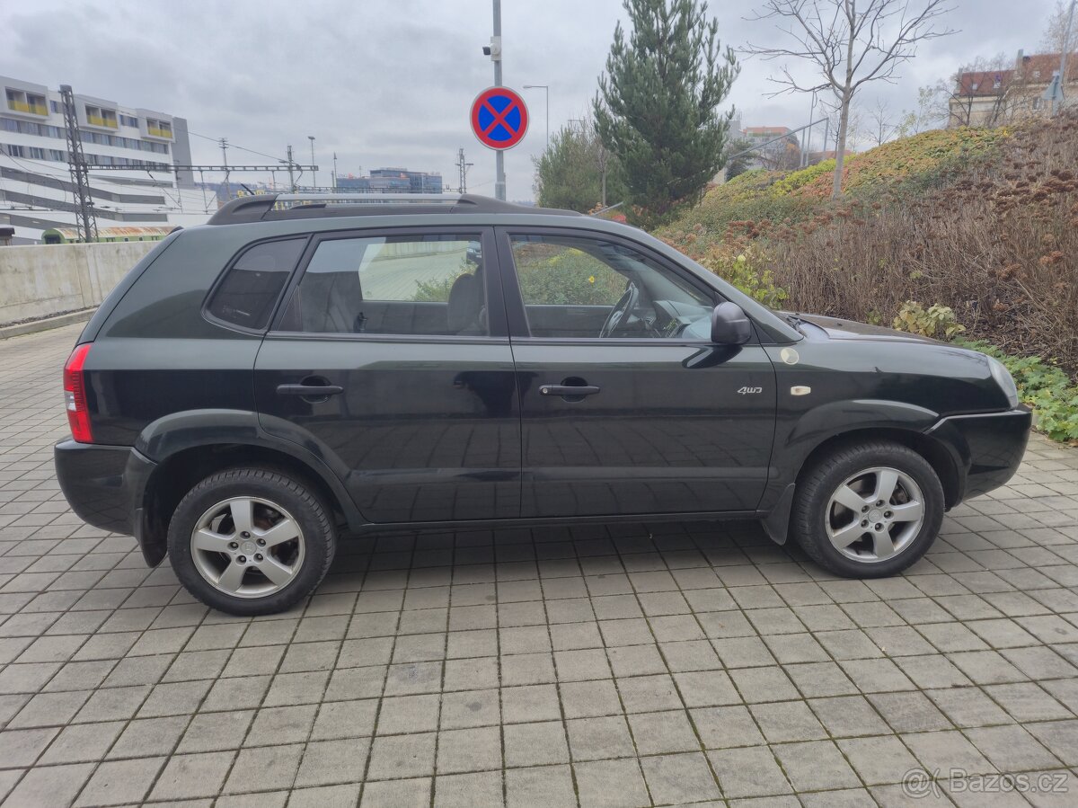 Hyundai tuscon 2008 4x4 tazny - 3