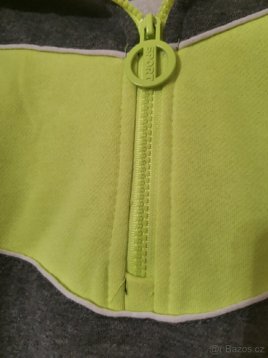 Mikina s kapucí - 3