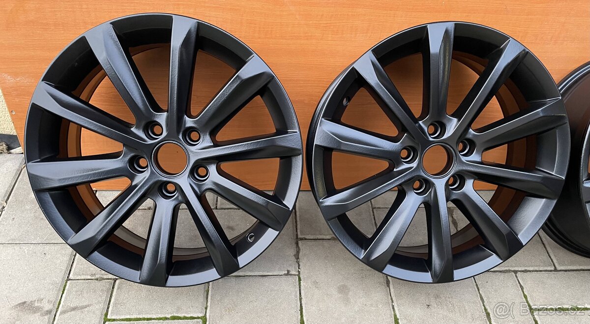 Helsinki schwarz VW PASSAT B8 5x112 - 3