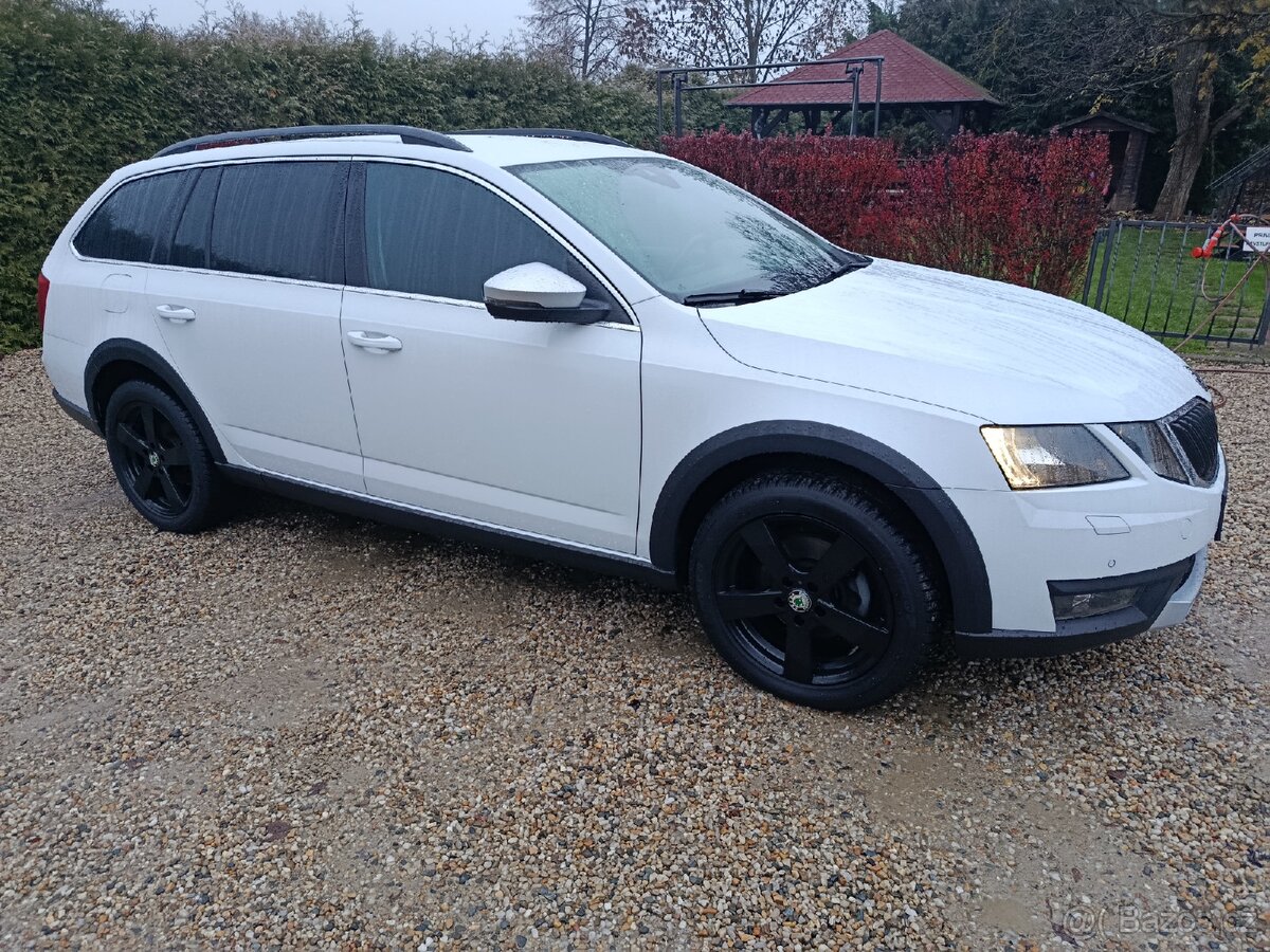 ŠKODA OCTAVIA 3 2.0tdi 4x4 SCOUT - 3