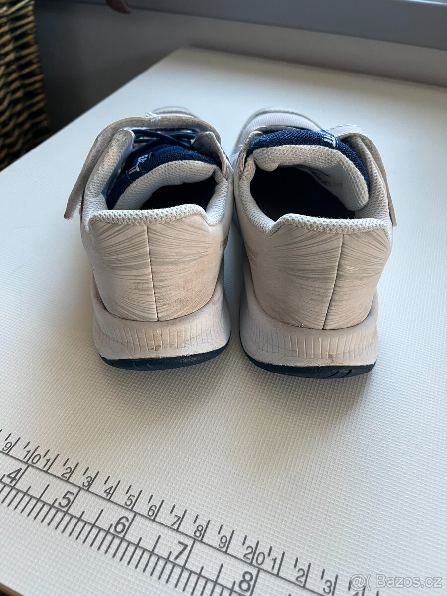 Prodám tenisky Babolat vel. 33 - 3