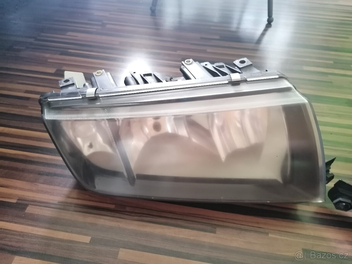 Škoda Fabia I-přední světla - 3