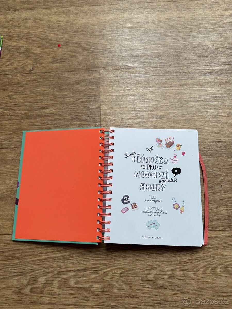 Kniha- Příručka pro moderní holky - 3