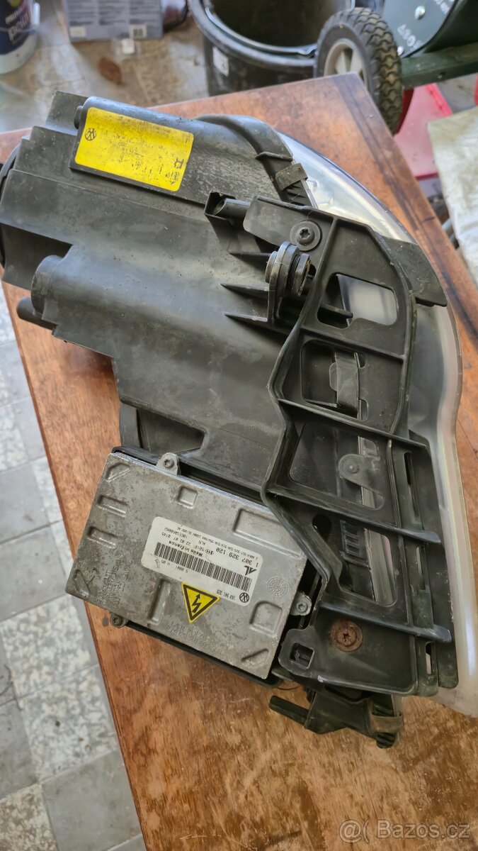 Xenon vw touran 1t2 pravý - 3