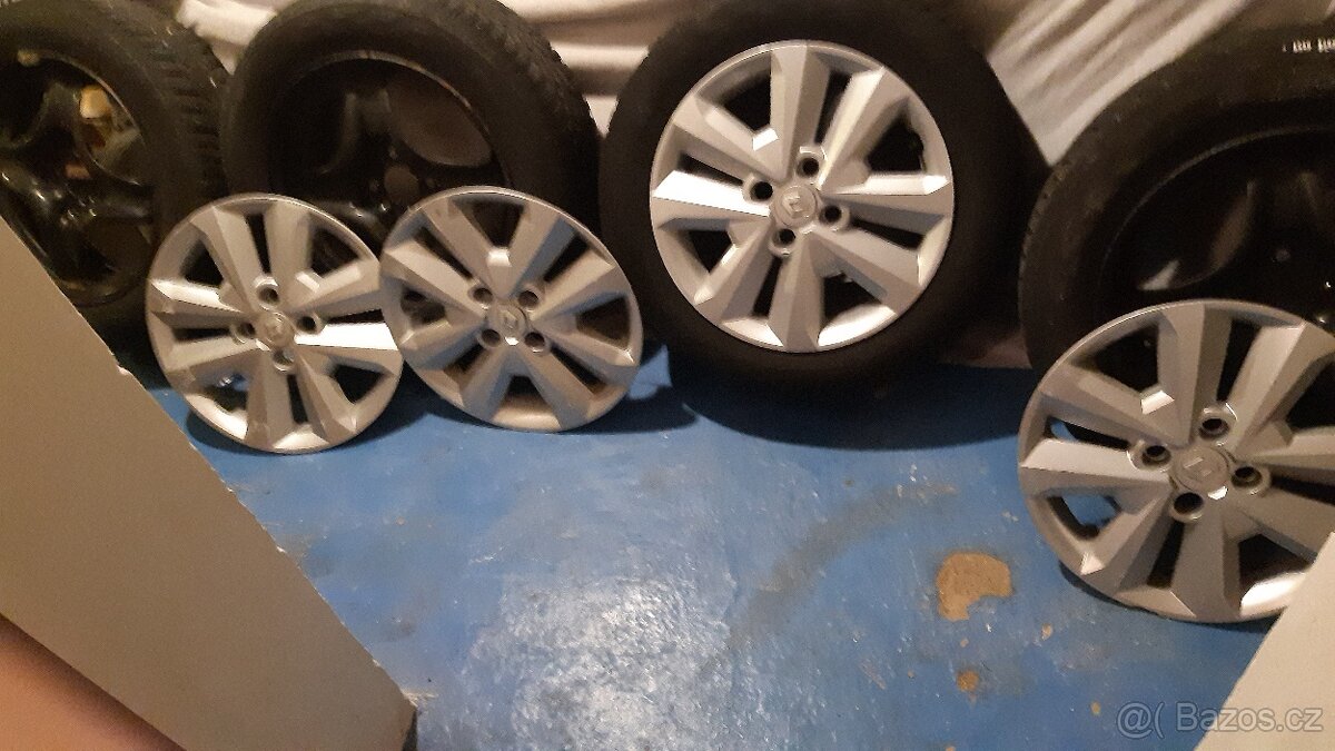 Zimní pneu + disk + puklice Renault Clio 4x100 ET 40 - 3