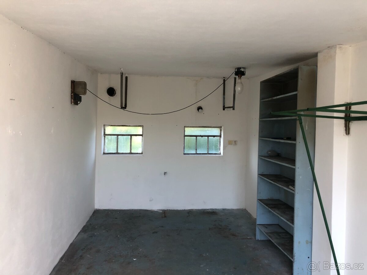 GARÁŽ K PRONÁJMU KYJOV - 3