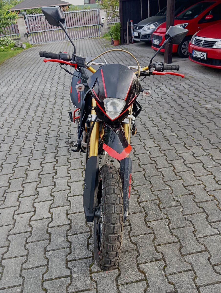Yuki 125 SM, r.v. 2016 – TOP stav, 14 XXX km