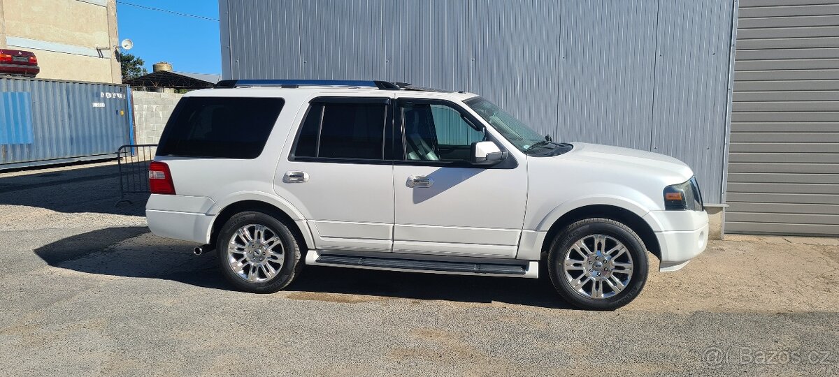 Ford Expedition Limited 2011 5,4 V8, 140t.km, LPG